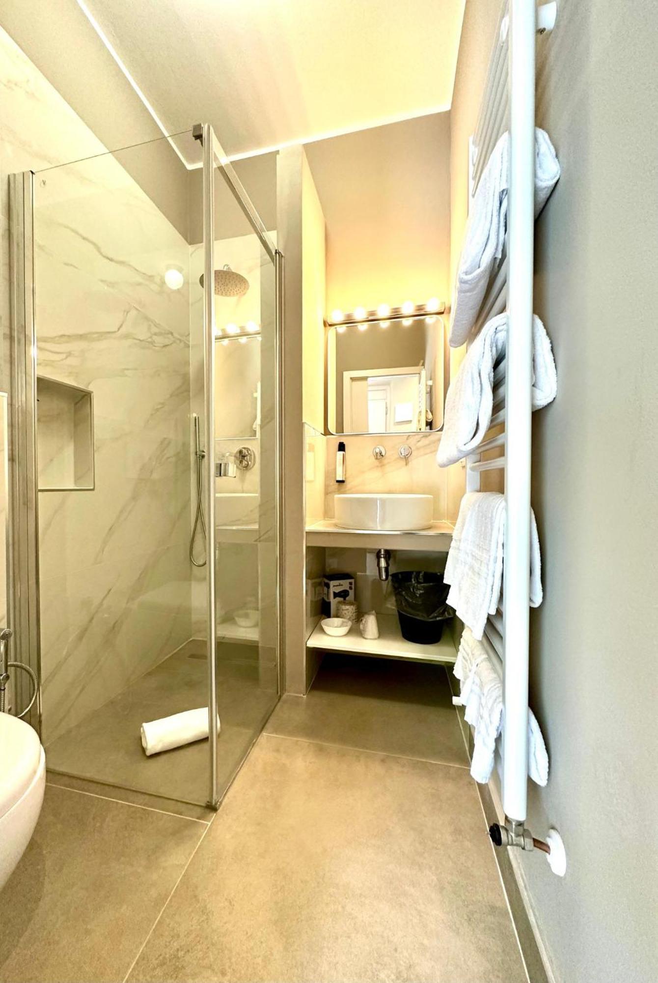 אקוולניה Hotel La Ginestra מראה חיצוני תמונה